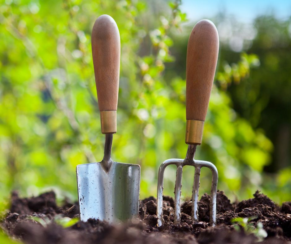 LAWN &amp; GARDEN TOOLS