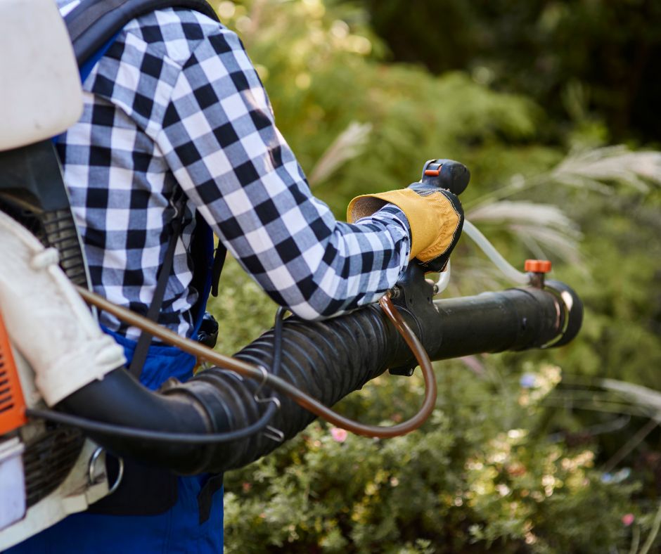 OUTDOOR POWER EQUIPMENT