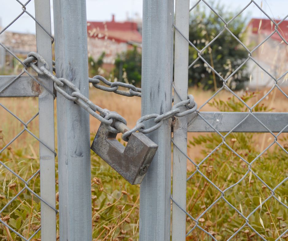 PADLOCKS &amp; ACCESSORIES