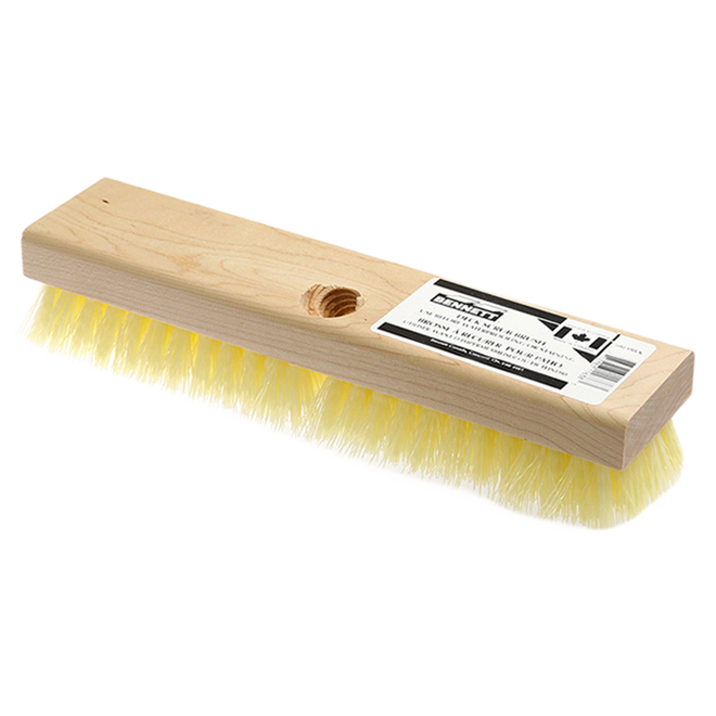 BENNETT DECK SCRUB BRUSH