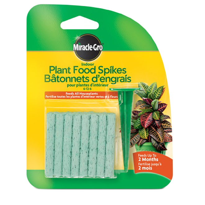 MIRACLE GRO FERTILIZER SPIKES